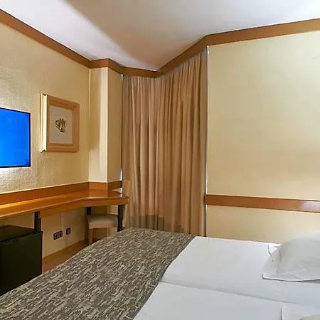 Arcos 4*