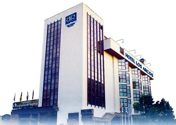 Arcos 4* Сеговия